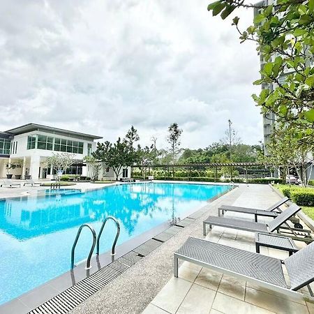Kuching Cozy Skyvilla Apartment @ Mjc Batu Kawa Eksteriør billede
