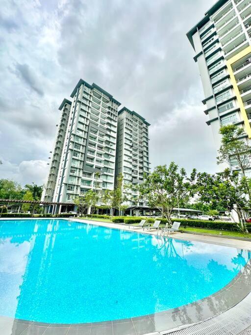 Kuching Cozy Skyvilla Apartment @ Mjc Batu Kawa Eksteriør billede